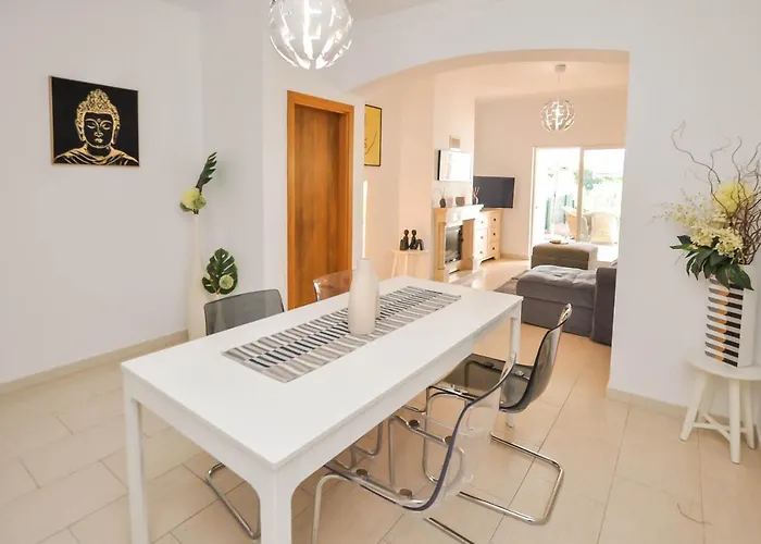 By Ocvillas 빌라 알부페이라