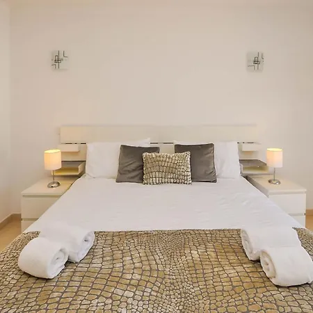 By Ocvillas * Albufeira